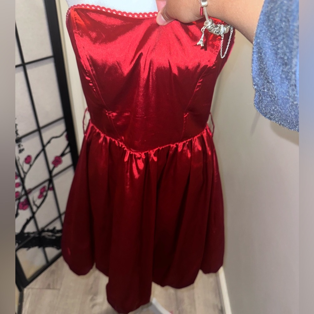 Red strapless dress size L